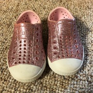 Toddler Natives size 5